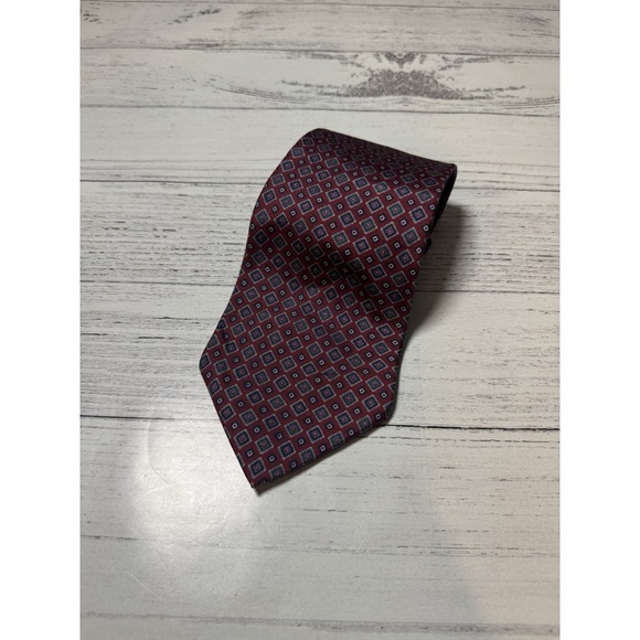 Stafford Men's‎ Silk Geometric Neck Tie Burgundy Red Multi 4 1/8" x 59" - Picture 2 of 6
